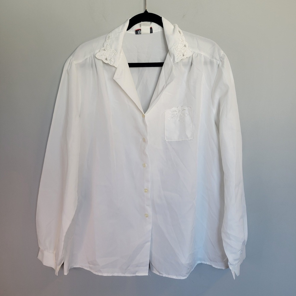 Vintage Rhapsody White Embroidered Button Up Blouse Womens Size 42 Made in USA